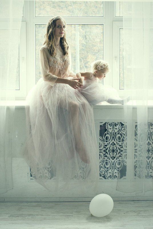 девушка, ребенок, семья, любовь, шарик, свет, легкость *** фото превью