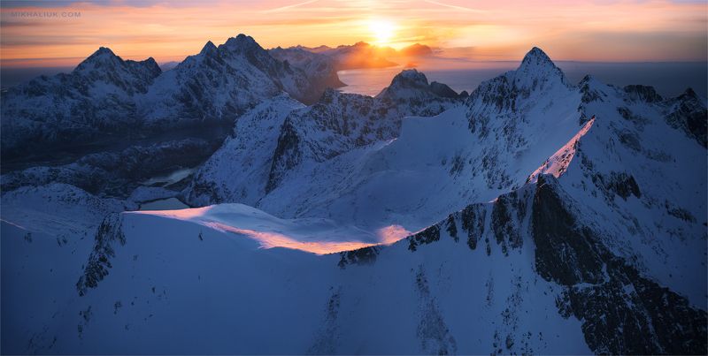 Между солнцем и луной... фото превью