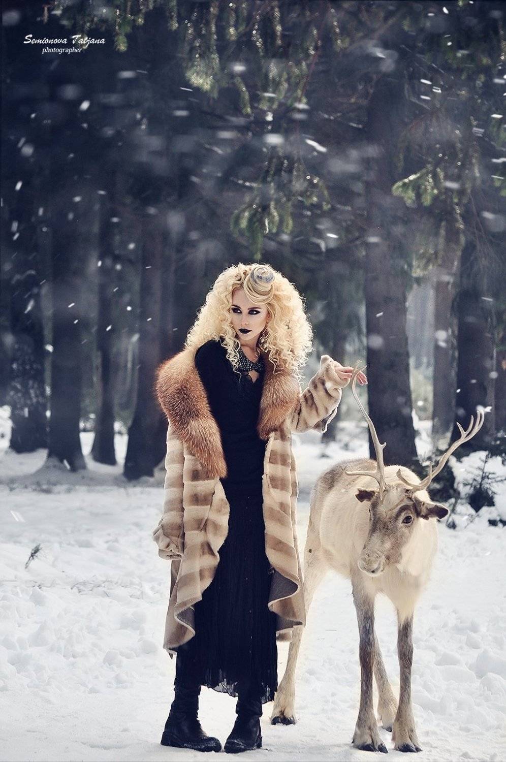 олень, зима, девушка, снег, черный, блондинка , Семенова Татьяна