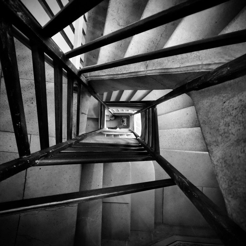 staircase, architecture, france, interior, spiral, depth, black and white, square, circle, geometry Квадратура круга фото превью