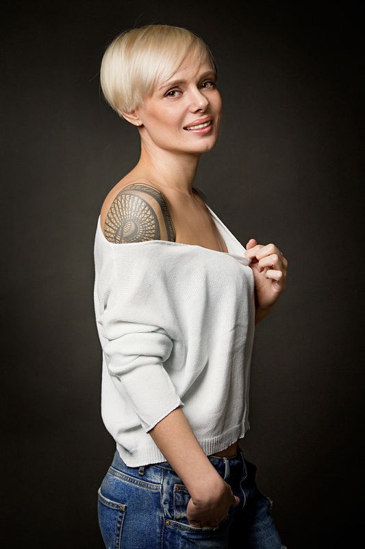 девушка, студия, портрет, взгляд Катя фото превью