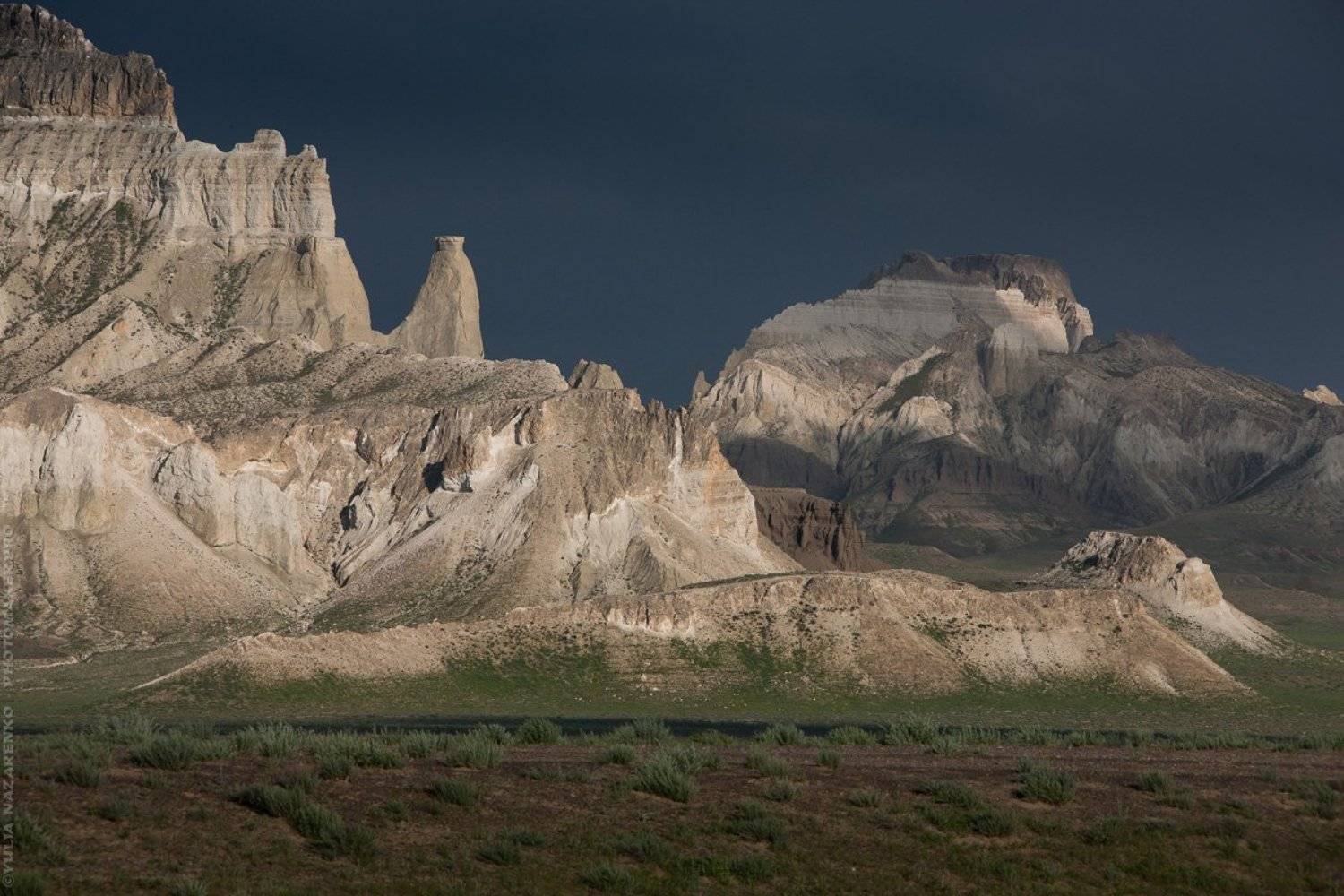 горы, скалы, гроза, Мангышлак, Мангистау, Казахстан, природа, пейзаж, природа, nature, landscape, свет, mountains, rocks, Юлия Назаренко