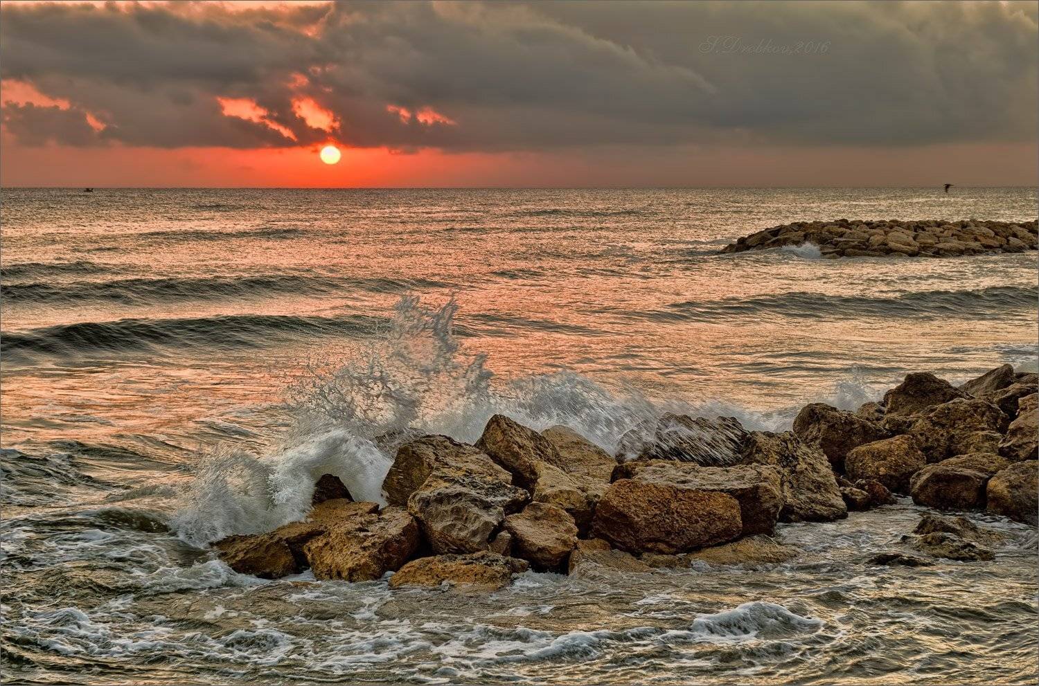 рассвет, море, небо, облака, птицы, горы, камни, волны, Sergey Drobkov