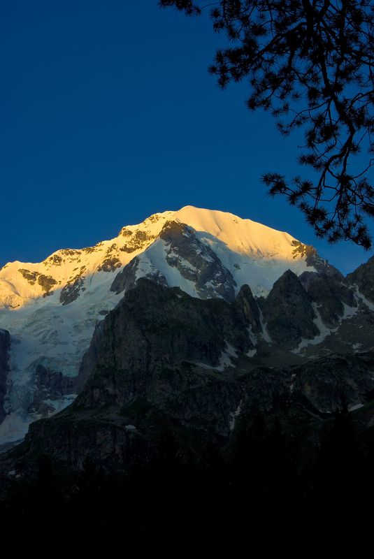 Рассветное солнце фото превью