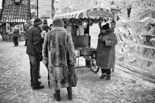 The seller of chestnuts