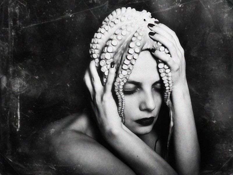 potrait,black,white Poisoned soul фото превью