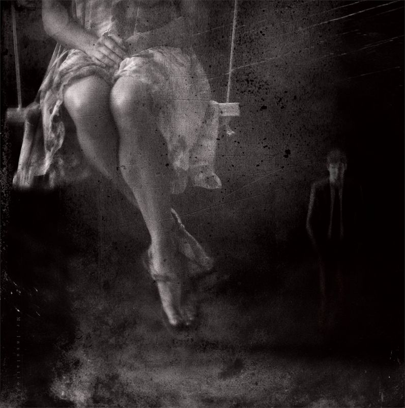 Voyeur фото превью