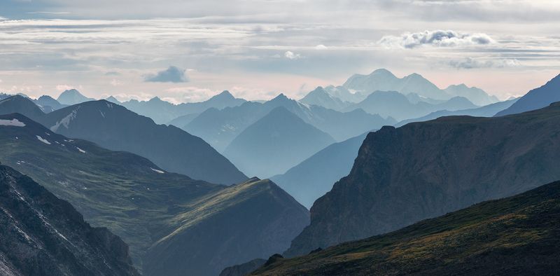 пейзаж, природа, панорама, горы, вершины, хребет, алтай, катунский, вершина, даль, далекий, большой, высокий, красивая, трехглавая, белуха, северо-чуйский Карагемские ворота фото превью