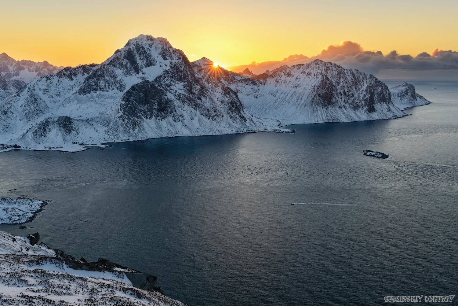 море, закат, горы, лодка, солнце, Dmitriy  Baginskiy