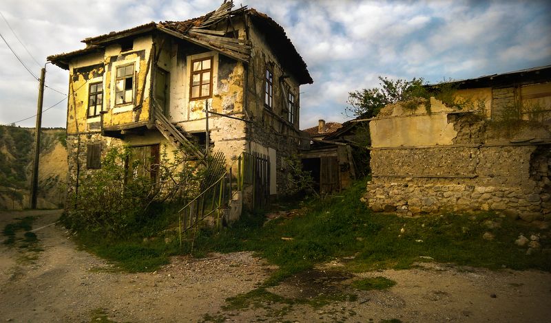 В старом - старом дворе фото превью