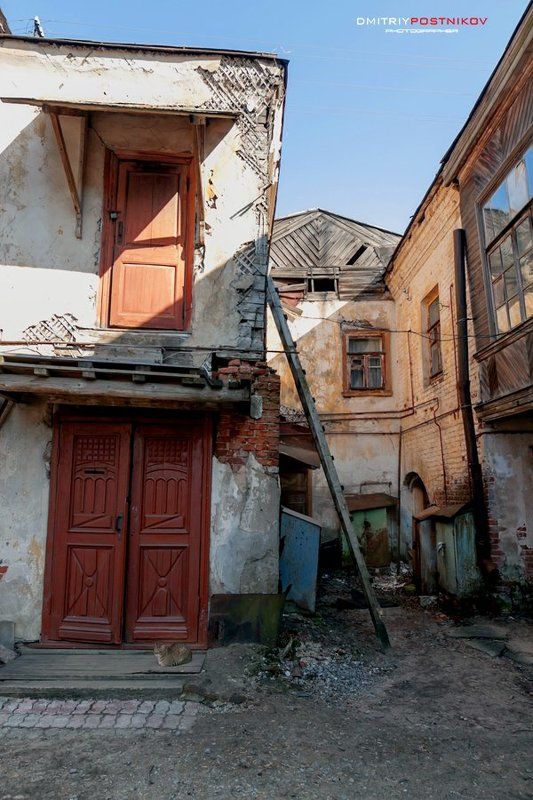 архитектура,дом,город,кимры,линии,свет,тени,геометрия, В попытке найти линии под прямым углом... фото превью