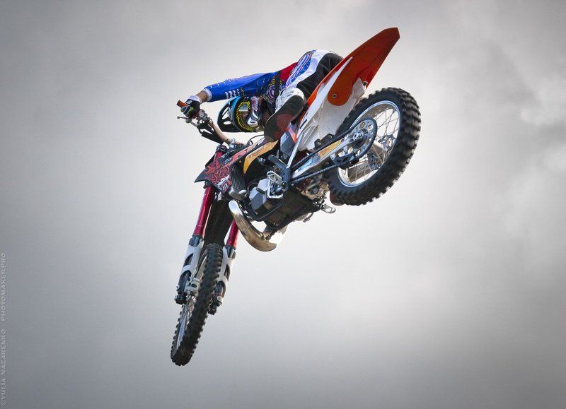 мото, мотоцикл, мотофристайл, мотоциклист, спорт, репортаж, спортивный, полет, полёт, sport, report, auto, moto, autosport, motorsport  Эй там, внизу! / Hey you down there! фото превью