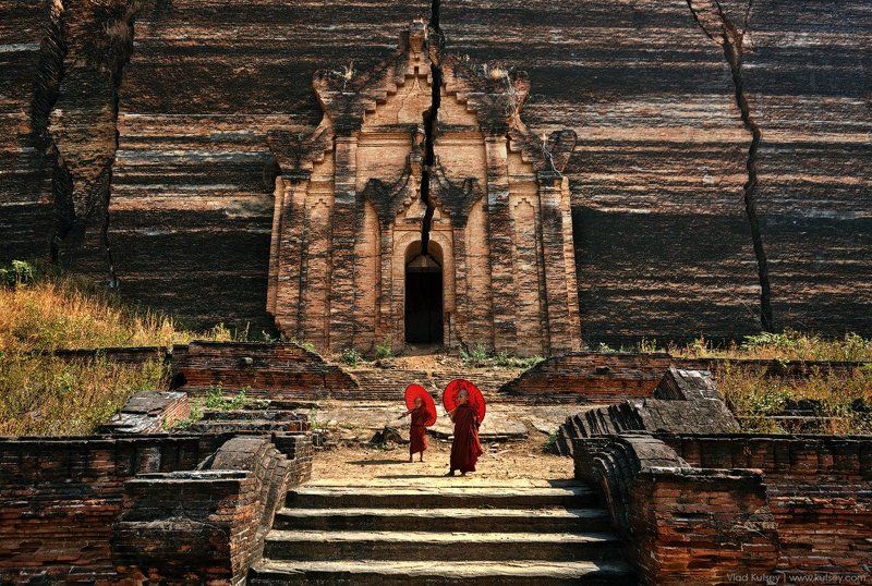 mingun, pagoda, temple, myanmar, burma, monks, cracks, old_temple, mingun_pagoda, stupa, buddism, buddha, kids Mingun Pagoda фото превью