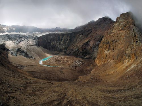В кратере Мутновского