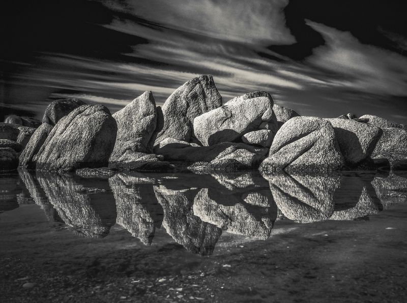 Море, камни, штиль, Приморье, Приморский край Зазеркалье фото превью