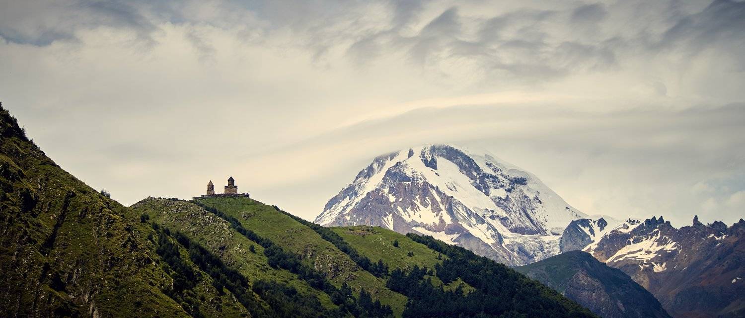 Грузия, Казбек, Горы, Скалы, Камни, Религия, Церковь, Храм, Панорама, Church, Georgia, Mountains, Landscape, Clouds, Stones, Rocks, Panorama, Сергей Яблоков