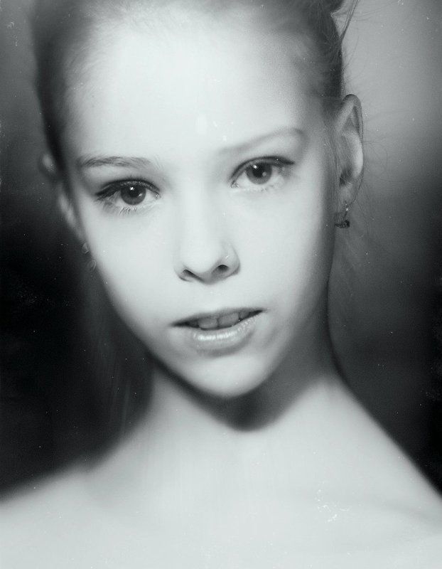 девочка, портрет, взгляд, тонирование, петцваль, КО-120м nestling фото превью