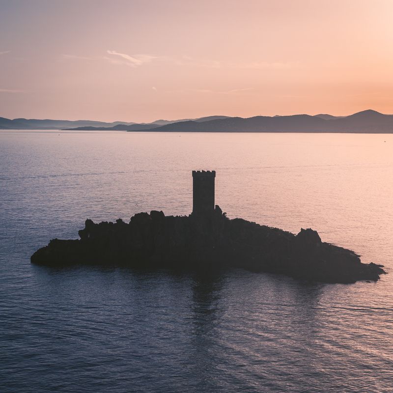 Golden Island  фото превью