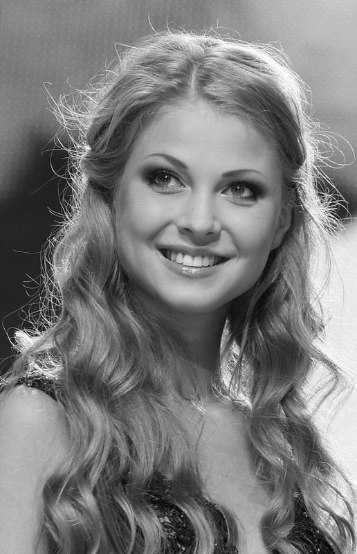 портрет, девушка, модель улыбка фото превью