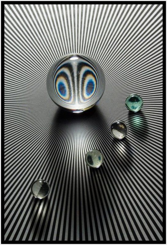 мира, стеклянный, шарик, преломления Мира фото превью