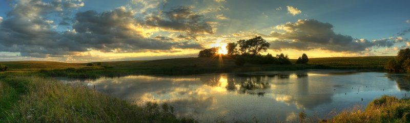 панорама, пейзаж, пруд, облака, закат Вечер на пруду фото превью