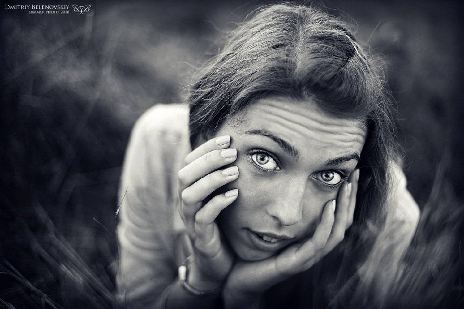 девушка, трава, портрет, Дмитрий Беленовский