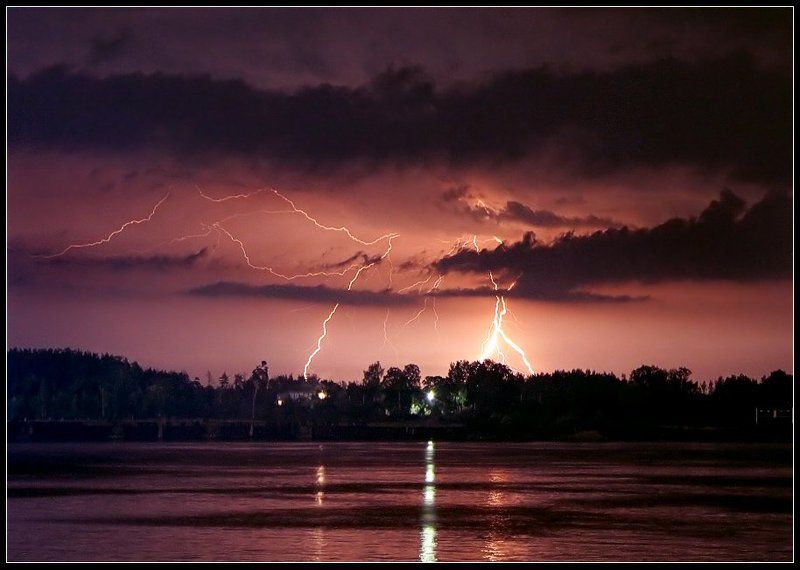 разряд, молнии, над, волгой Посланник зевса фото превью