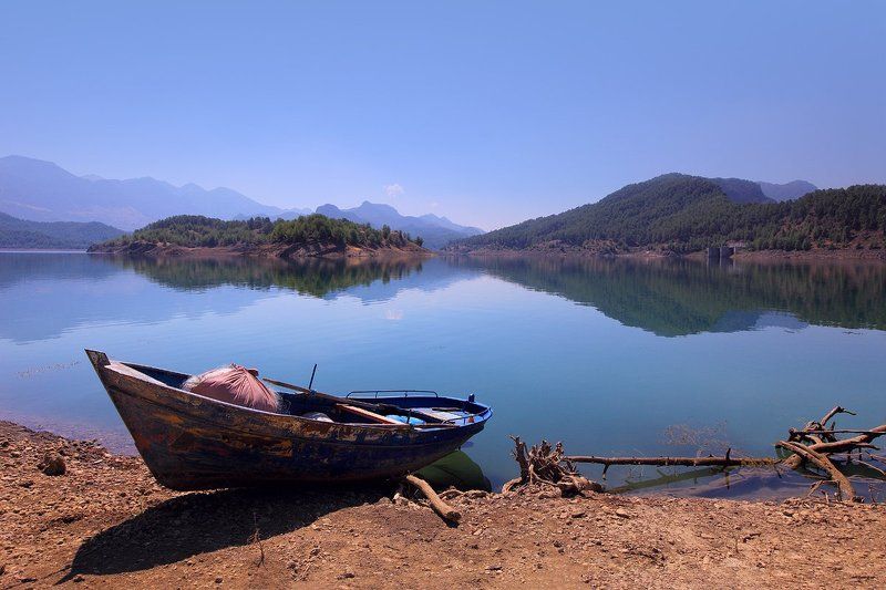 Озеро Karacaoeren фото превью