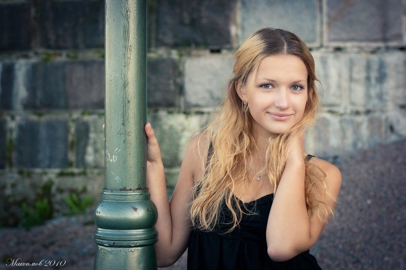 девушка, улыбка Варя фото превью