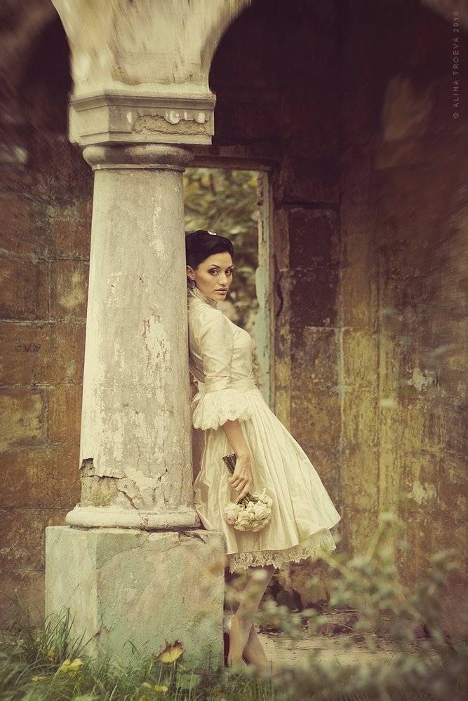 , Алина Троева