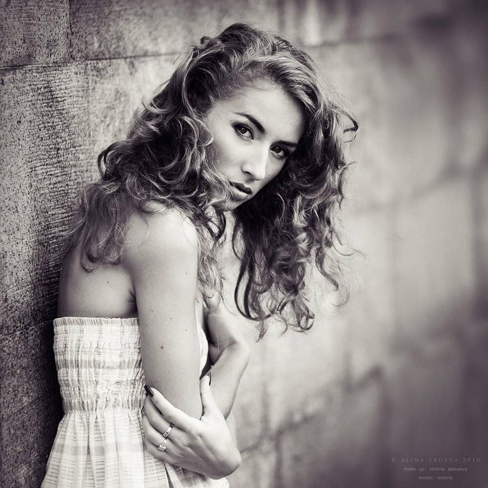 , Алина Троева