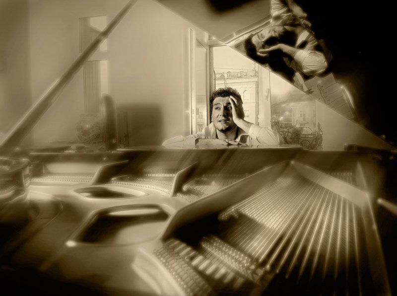 музыка, рояль, музыкант, свет, вдохновение а музыка ещё звучала... фото превью