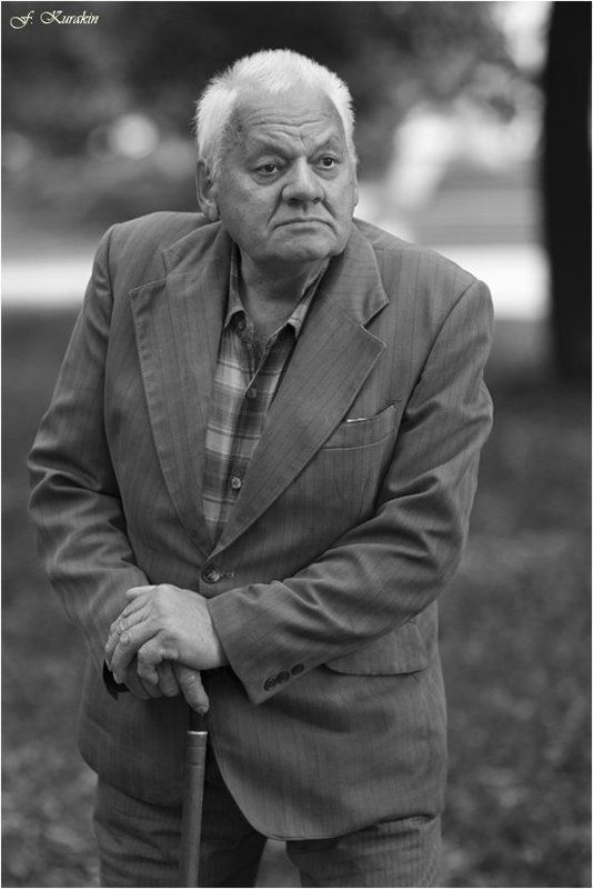 старик, пенсионер, лица, люди, ветеран, портрет, фотография Просто ожидающий чего-то Старик... фото превью