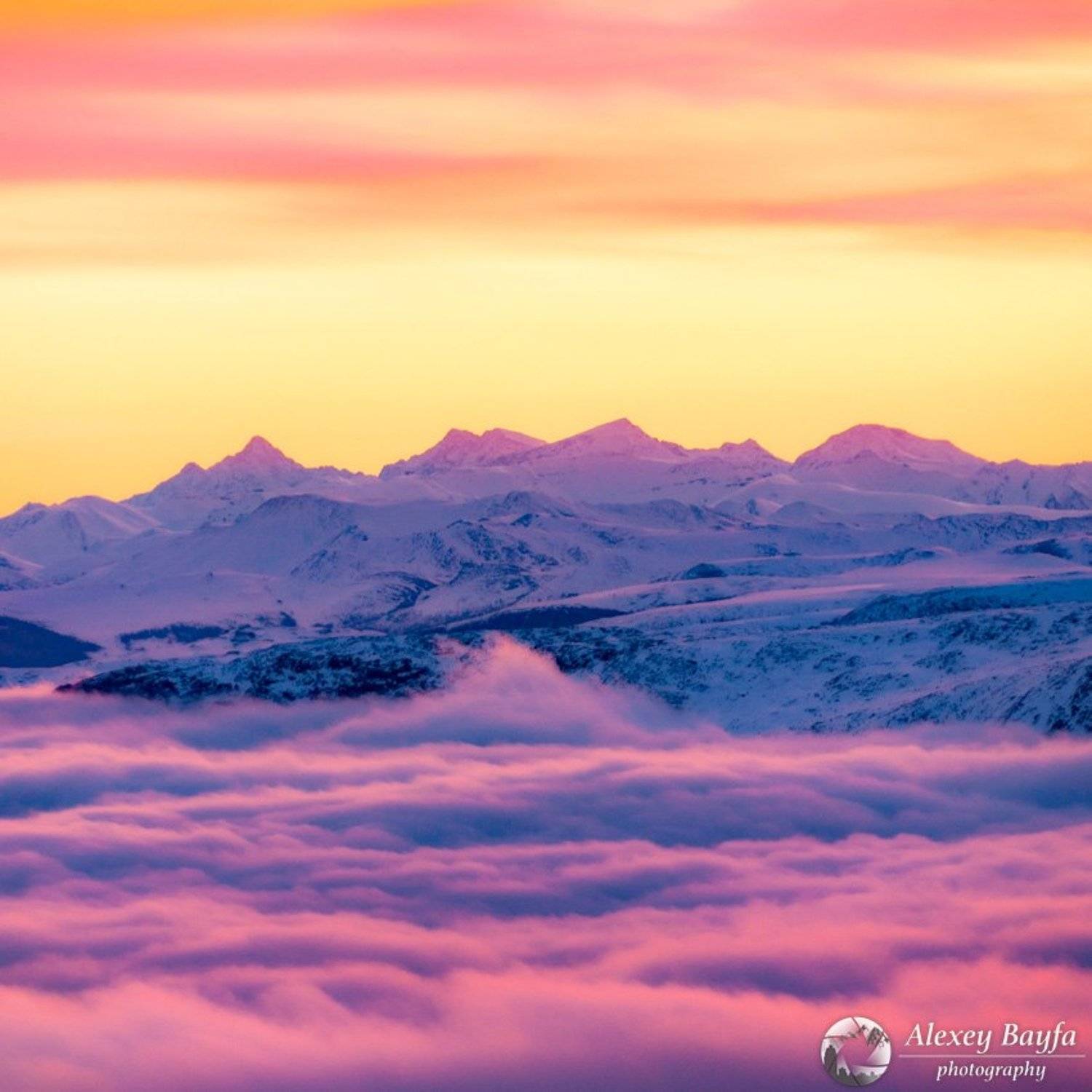 Горы, рассвет, облака, природа, зарево, зима, снег, Сибирь, Саян, утро, Алексей Байфа