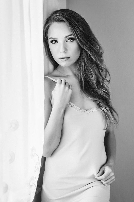 portrait, black and white,sensual, boudoir, blonde, blondhair, natural light, window, girl, female Sylwia фото превью