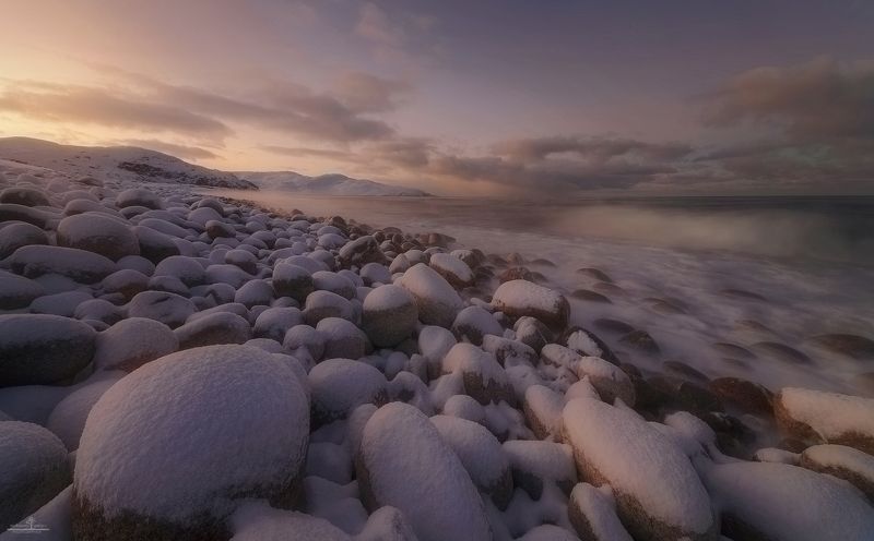 Каменный пляж фото превью