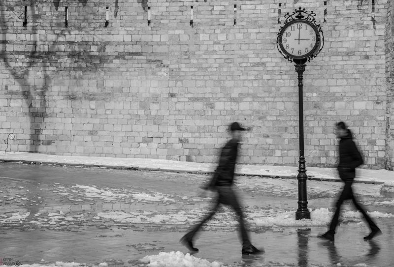 Time goes too fast фото превью