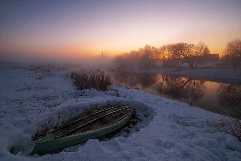 Март, река, лодка, рассвет Пробуждение... фото превью