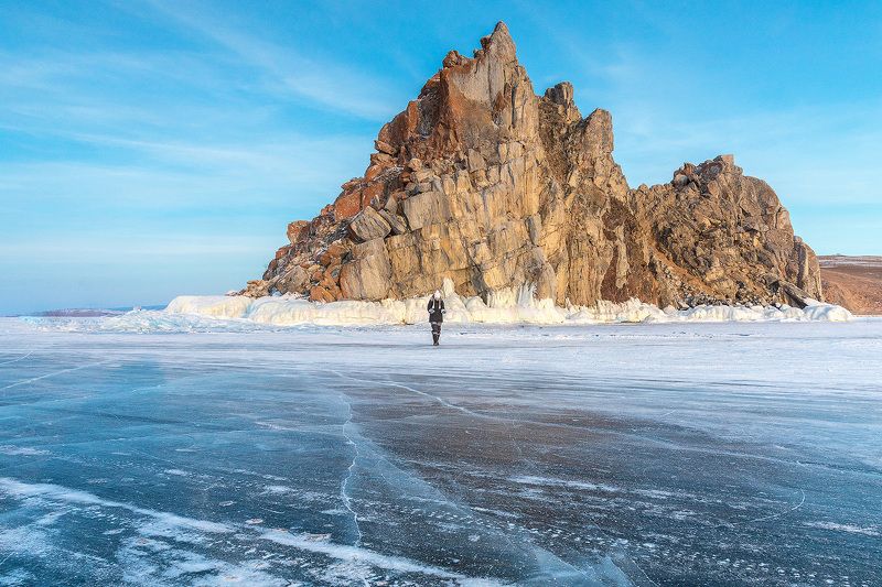 Байкал, лед, Ольхон Скала Шаманка фото превью