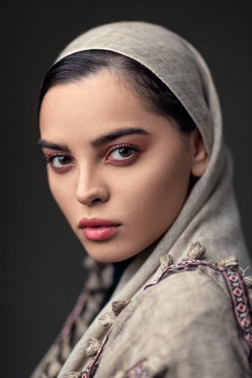 portrait, lighting, face, eyes, 85mm, model, photographer,, mohammad hossein