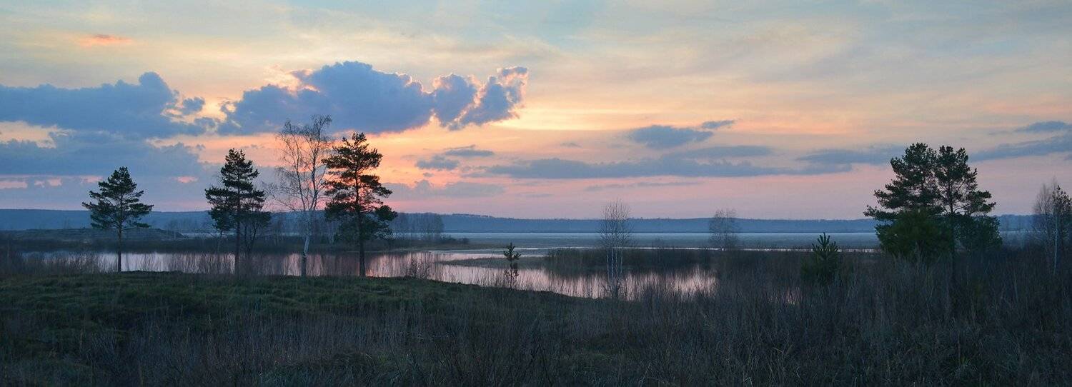 апрельский вечер, тишина, тает лёд, дымка, после заката, небо, простор, Irina Shapronova