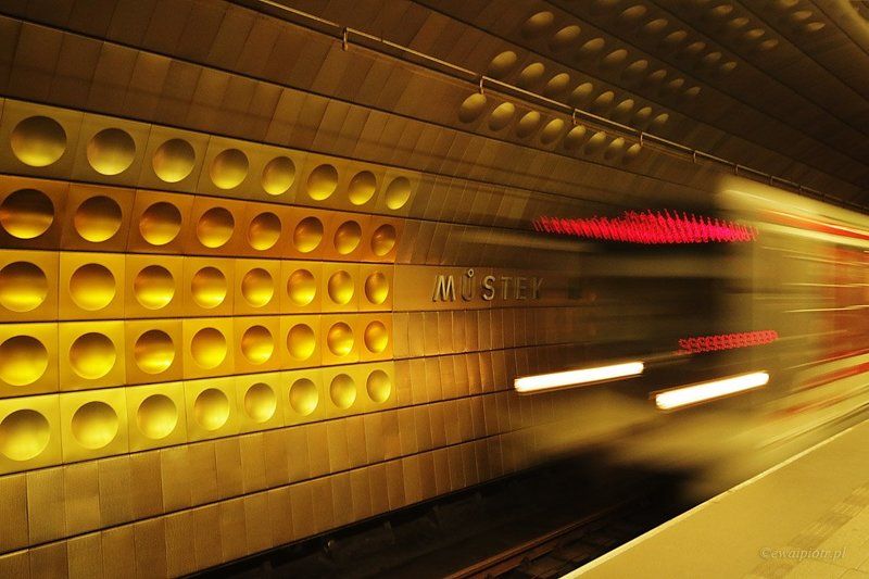 Praha, subway, speed, train, station, motion, tunel Mustek Station фото превью