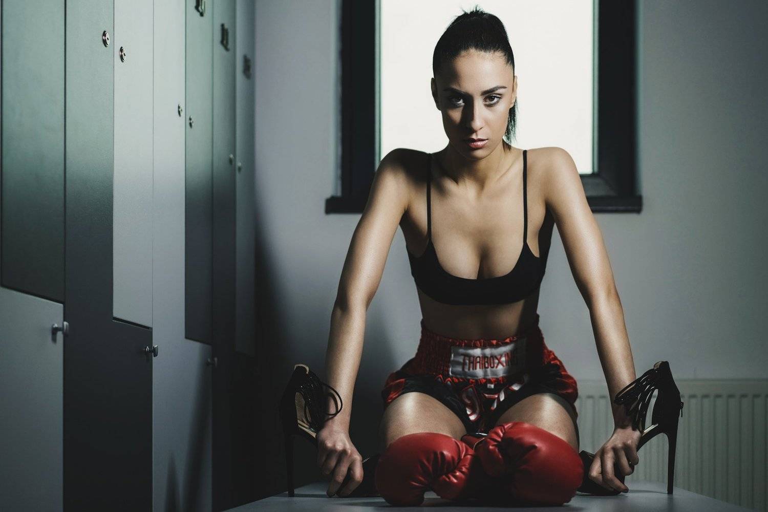 box, girl, concept, Laura Stoica