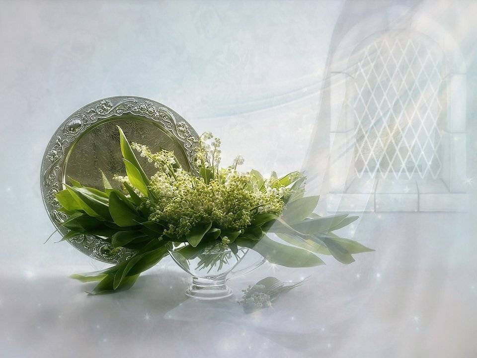 натюрморт, ландыши, поднос, Ирина Приходько