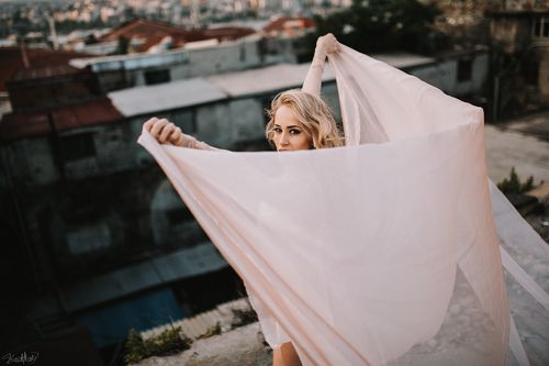 Dancing on the Roof / Istanbul