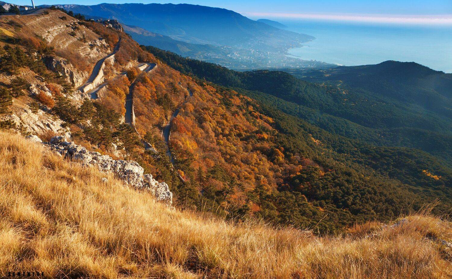 крым, ялта, ай-петри, серпантин, осень, утро., Семенюк Василий