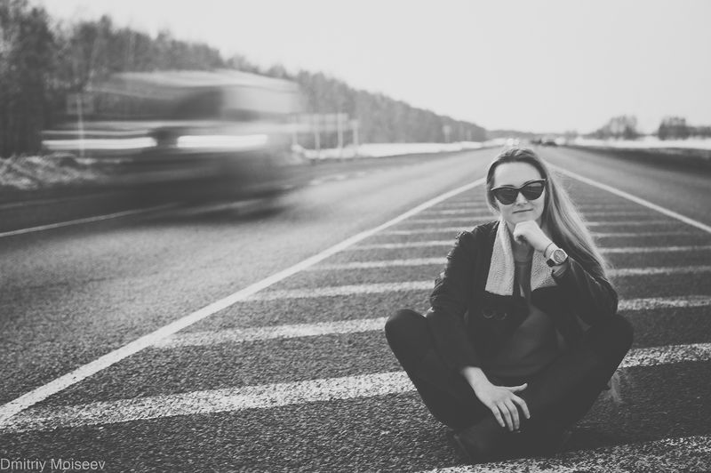 весна, девушка, дорога, портрет, красота, girl, чб, black&white ****** фото превью