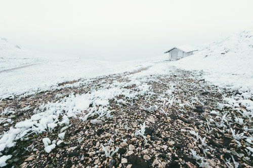 Белое утро в Доломитах