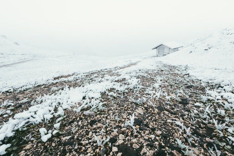 Италия, Доломиты, снег, горы, Альпы Белое утро в Доломитах фото превью