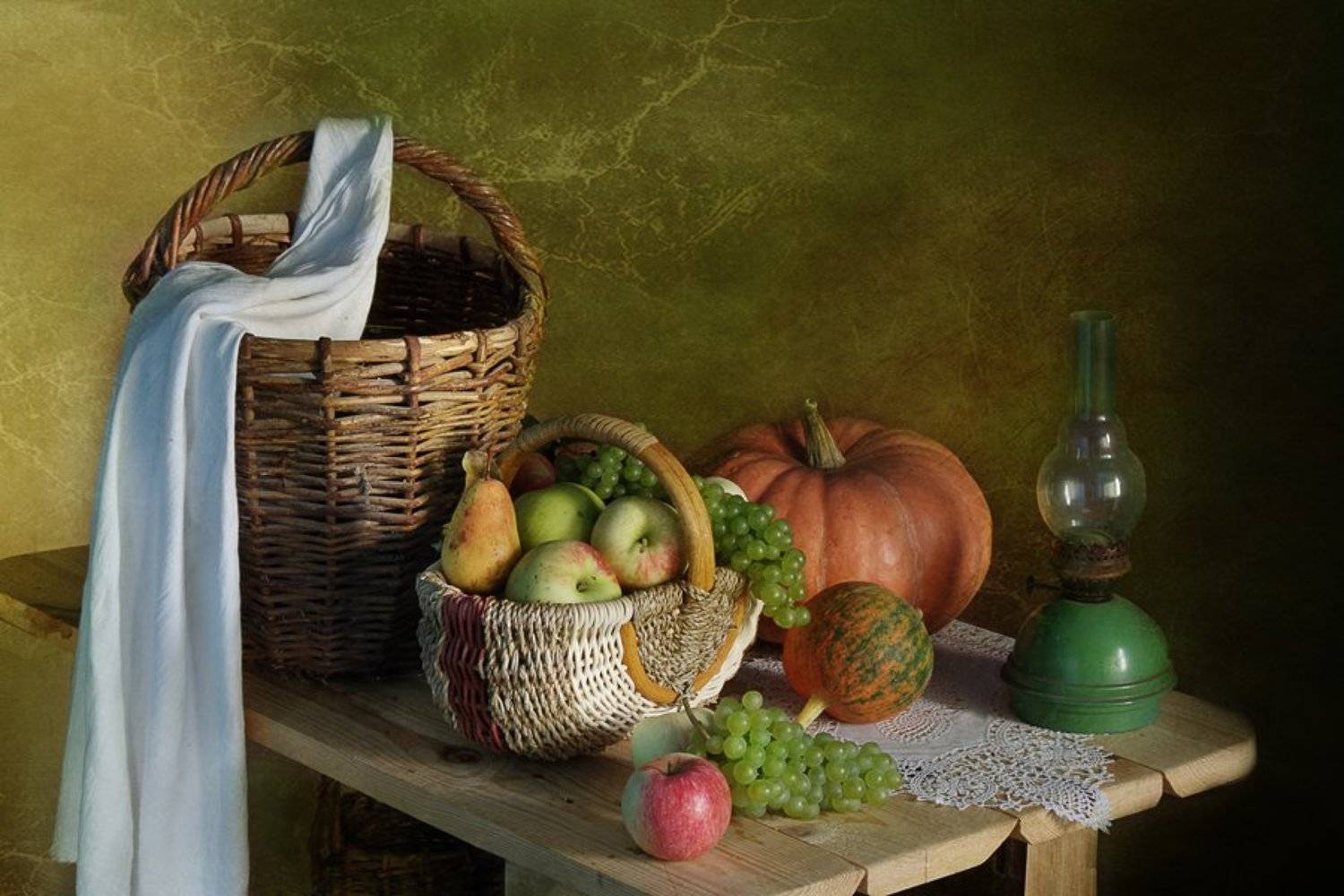 осень,яблоки,груши,виноград,натюрморт,вера павлухина ,, Вера Павлухина